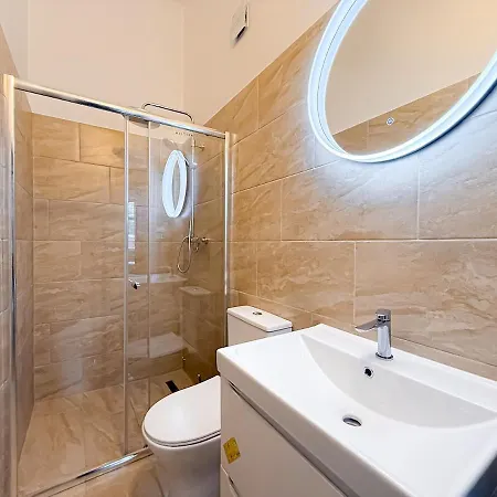 4bdr Infinity 100 M2