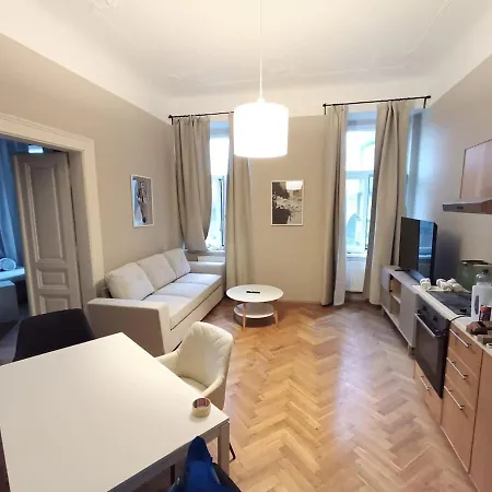 4bdr Infinity 100 M2 Praha