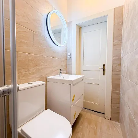 4bdr Infinity 100 M2 *