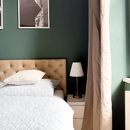 4bdr Infinity 100 M2 * Prague