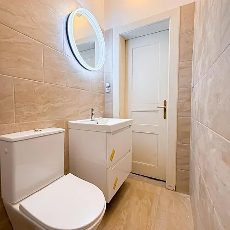 Apartment 4bdr Infinity 100 M2 Prague