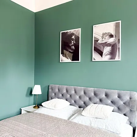 4bdr Infinity 100 M2 Apartment *